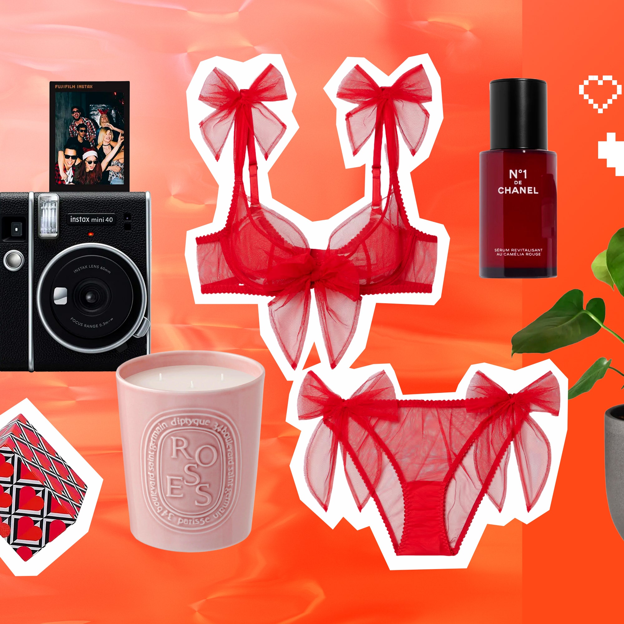 Sexy Valentines Gift Ideas: Find the Perfect One for Her!