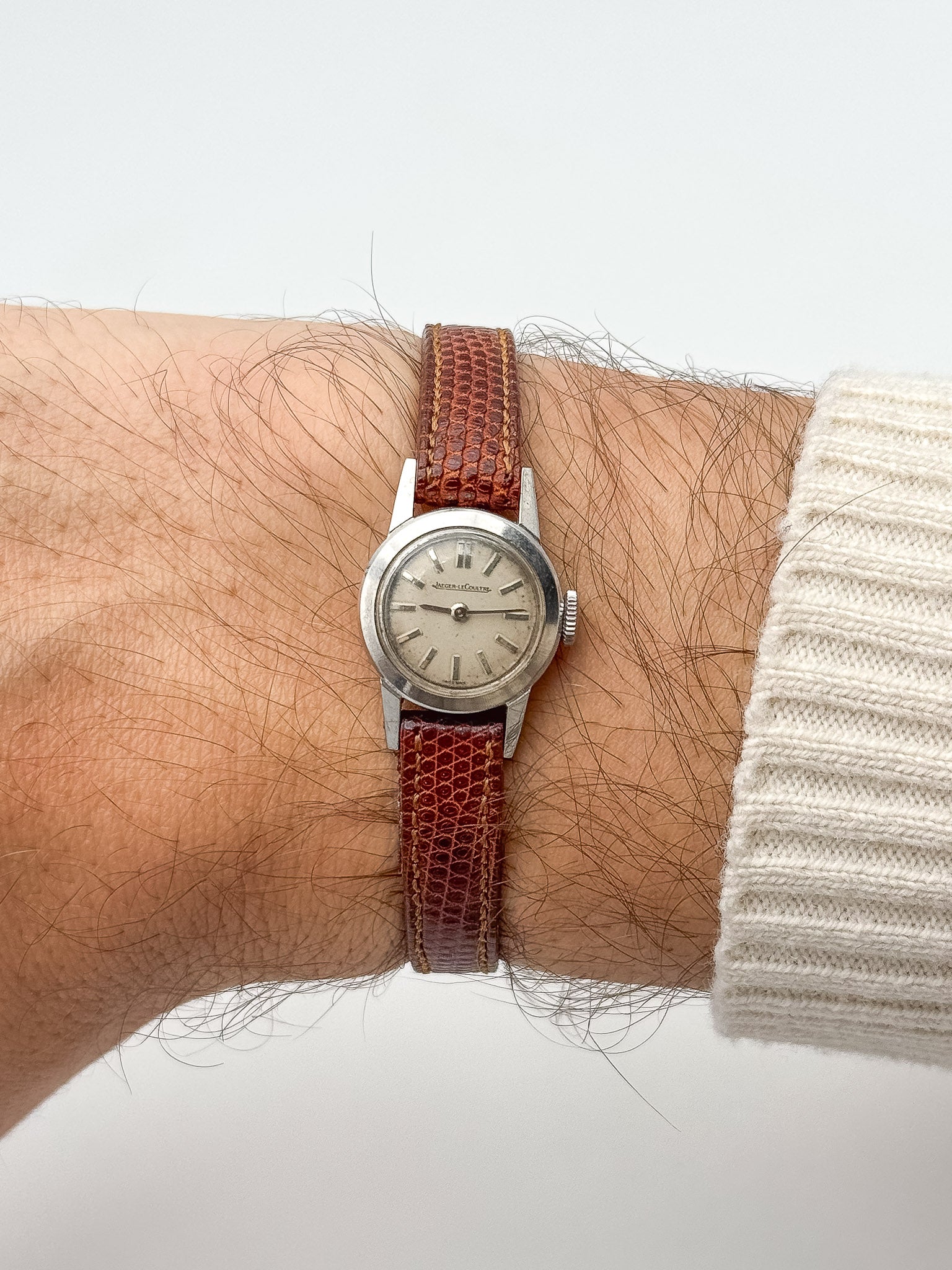 Vintage Jaeger LeCoultre Watch: A Timeless Treasure to Own